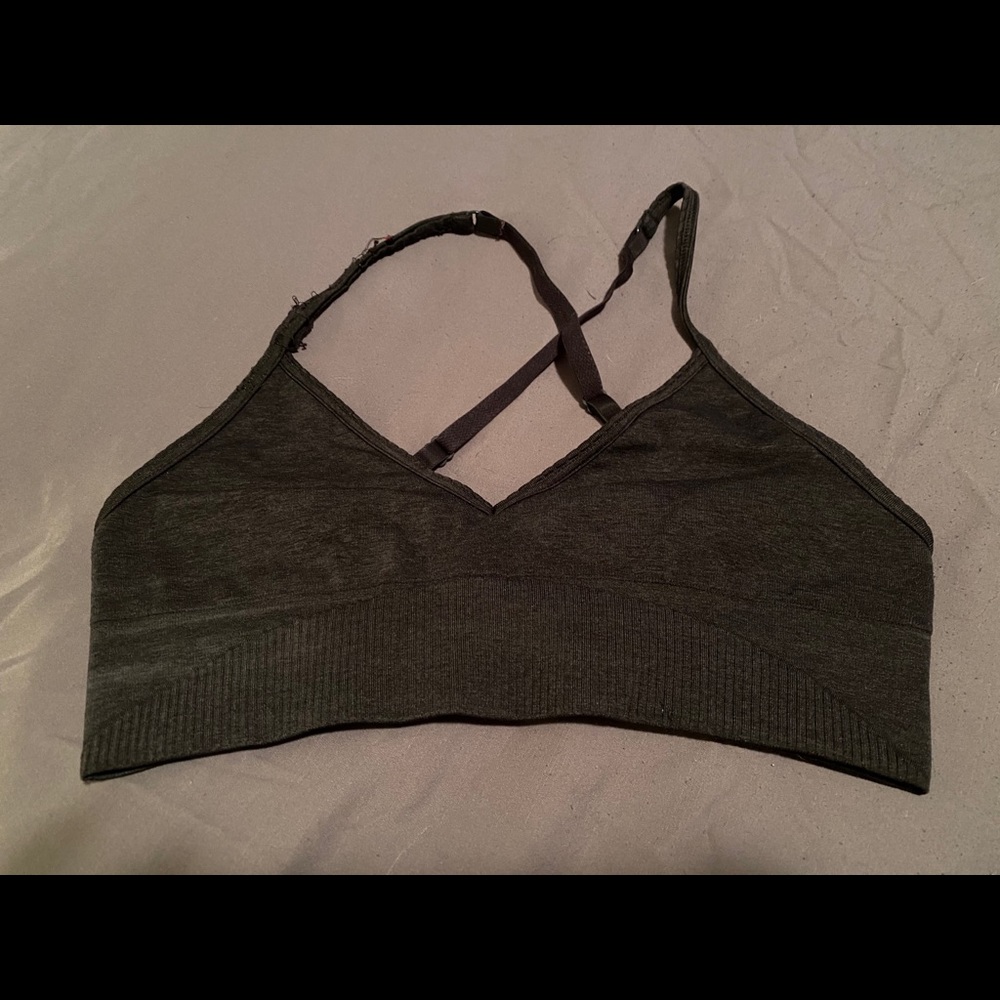 Lululemon Ebb to Street bra